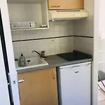T2 Avec Terrasse, Hyper Centre La Rochelle, Calme, A Pied Apartman