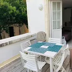 T2 Avec Terrasse, Hyper Centre La Rochelle, Calme, A Pied Apartman