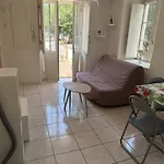 T2 Avec Terrasse, Hyper Centre La Rochelle, Calme, A Pied Apartman