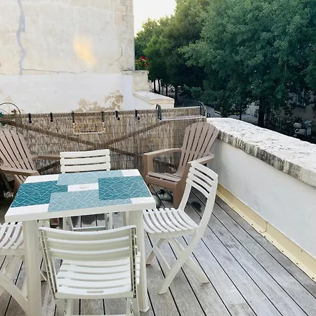 T2 Avec Terrasse, Hyper Centre La Rochelle, Calme, A Pied Apartman La Rochelle