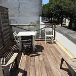 アパート T2 Avec Terrasse, Hyper Centre La Rochelle, Calme, A Pied